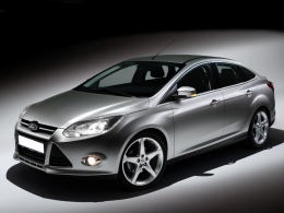Ford Focus Automatic (sau similar)